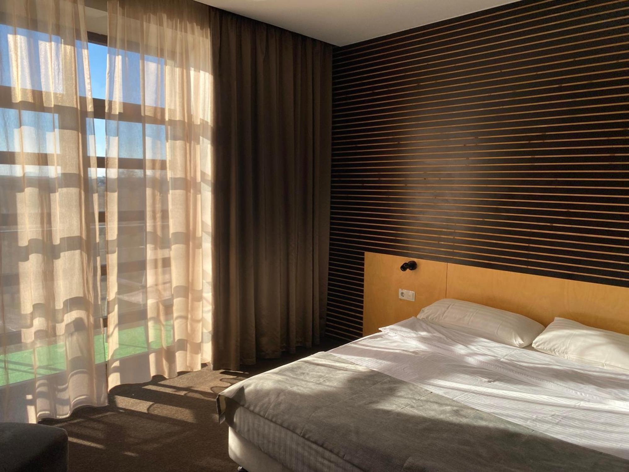 Park Hotel Switzerland Obariv Kültér fotó