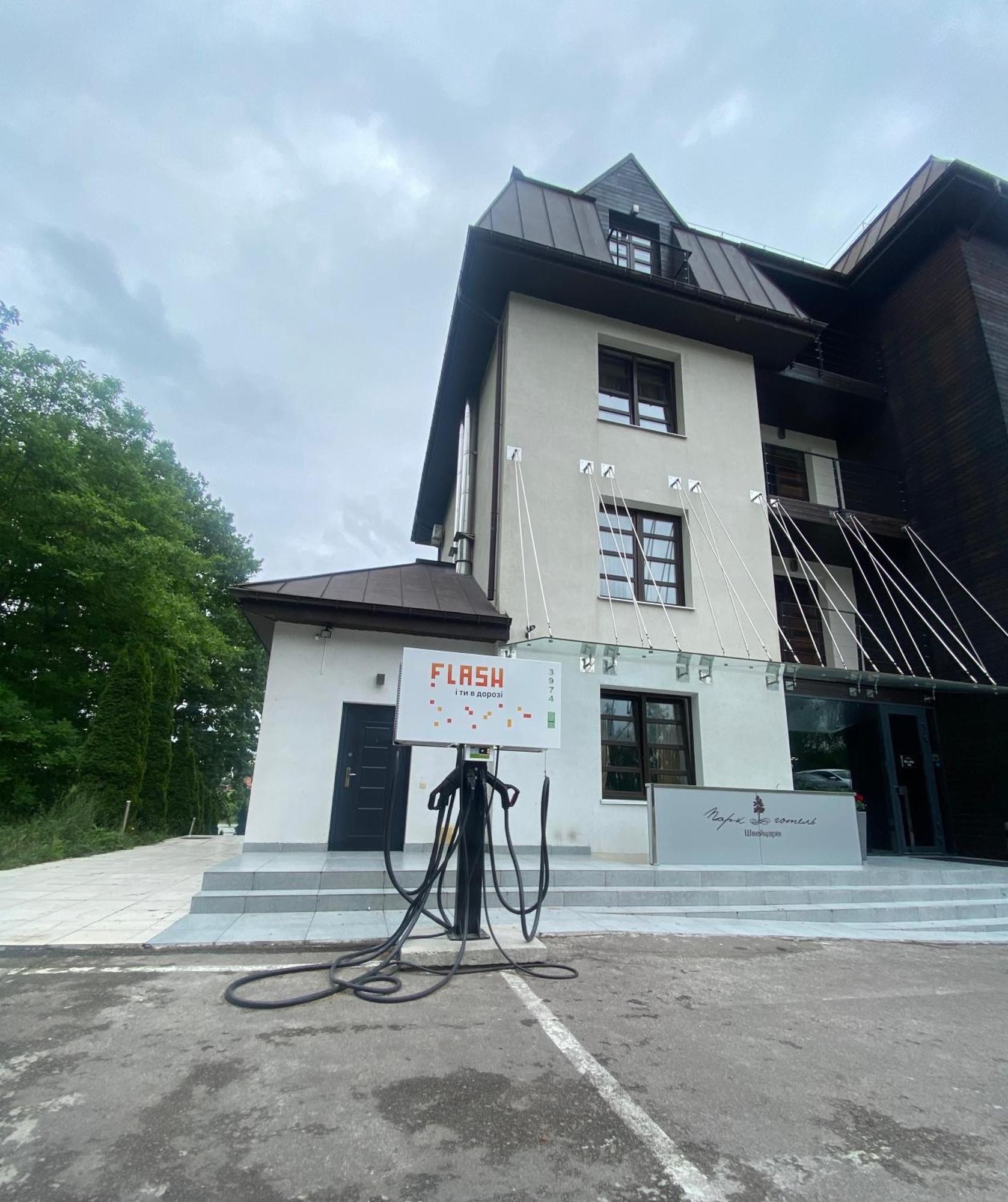 Park Hotel Switzerland Obariv Kültér fotó